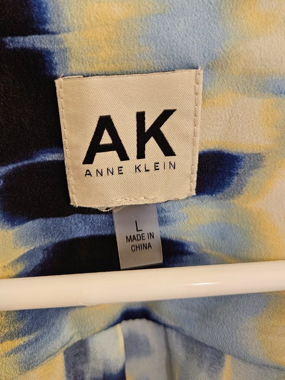 Anne Klein Button Down Shirt Blue Drip Dye Abstract Print Cuffed Sleeve L NWOT - Picture 5 of 8